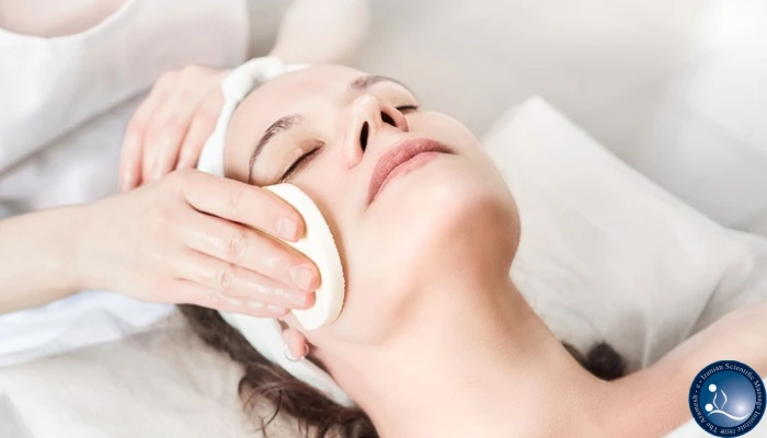 نکات کلیدی در تکنیکهای پاکسازی صورت برای انواع پوست