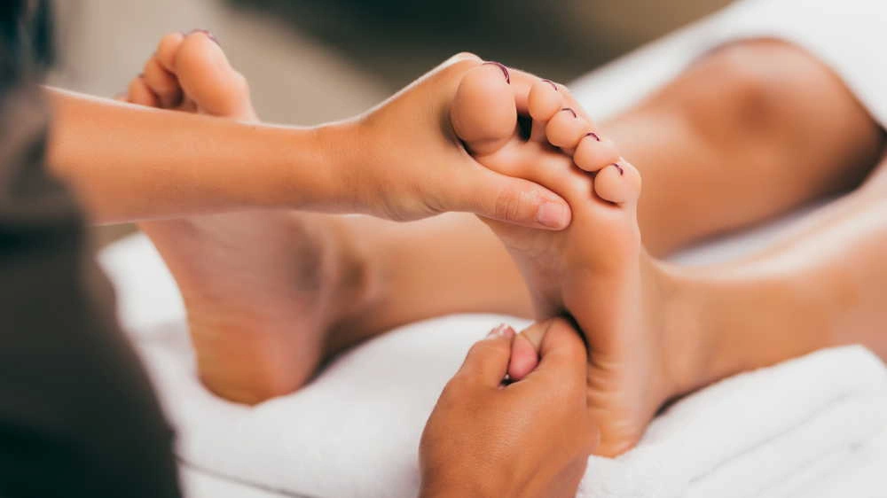 فواید ماساژ برای عضلات پا چیست