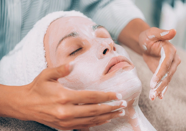 مزایای ماساژ صورت برای پاکسازی