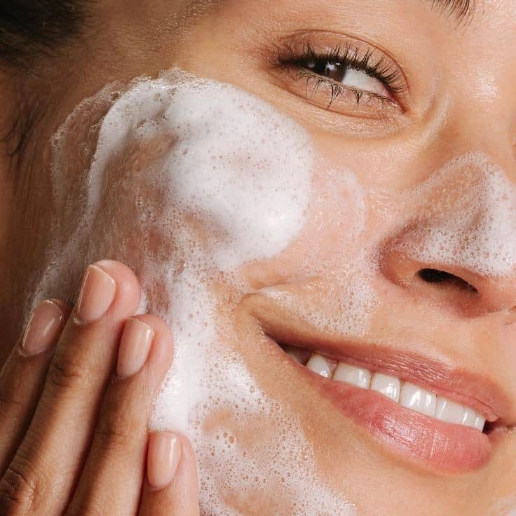 چرا مراقبت‌های بعد از پاکسازی پوست اهمیت دارند؟